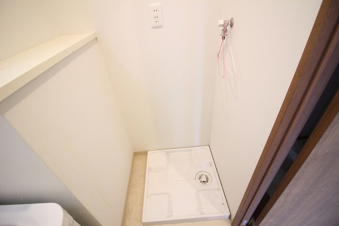 物件内観写真19　(洗濯機置場)