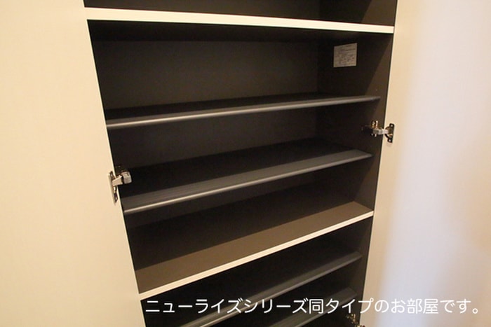 物件内観写真12　(靴箱)