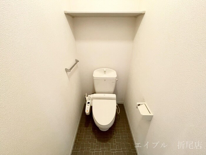 物件内観写真8　(トイレ)