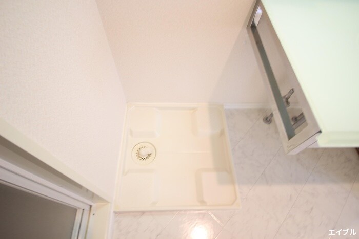 物件内観写真13　(洗濯機置場)