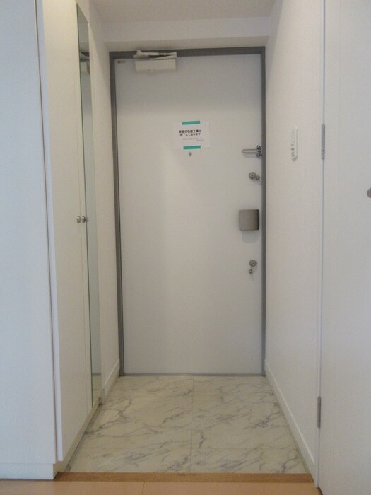 物件内観写真19　(玄関)