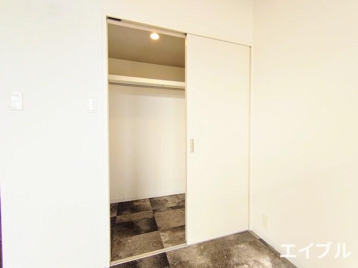 物件内観写真13　(収納)