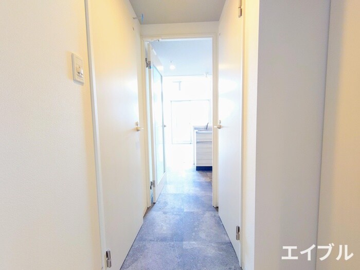 物件内観写真16　(廊下)