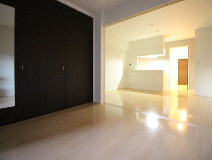 物件内観写真7　(居室)