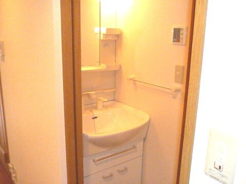 物件内観写真7　(洗面)