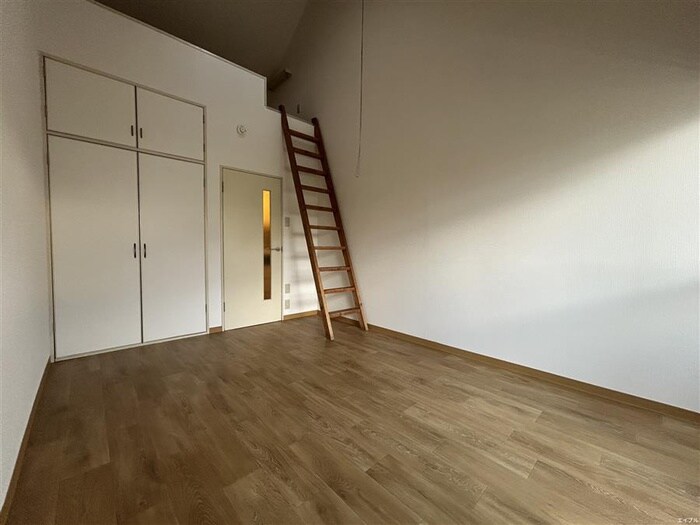 物件内観写真8　(居室)