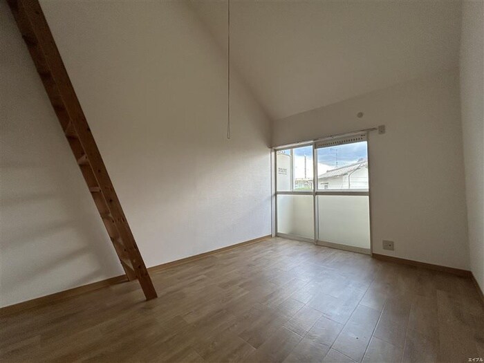 物件内観写真9　(居室)