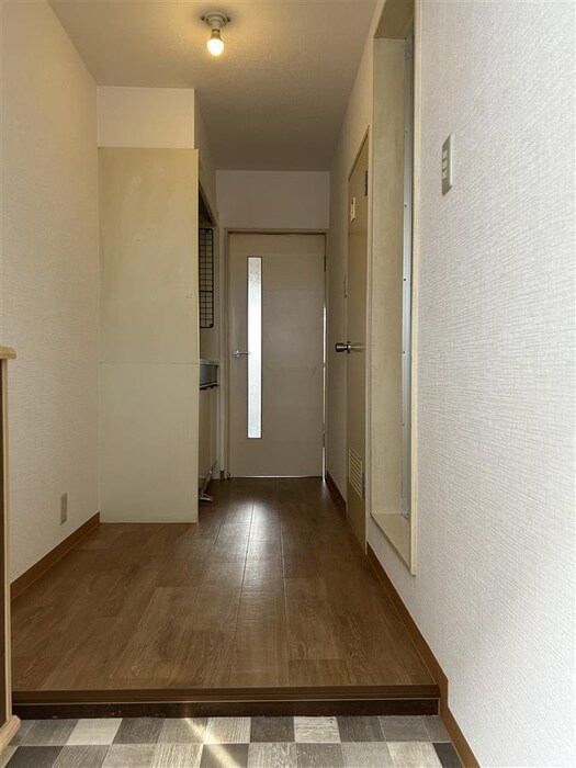 物件内観写真19　(廊下)