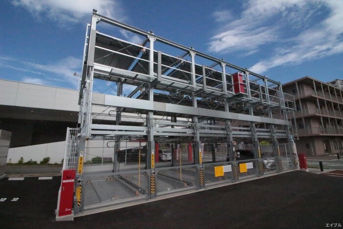 物件外観写真4　(駐車場)