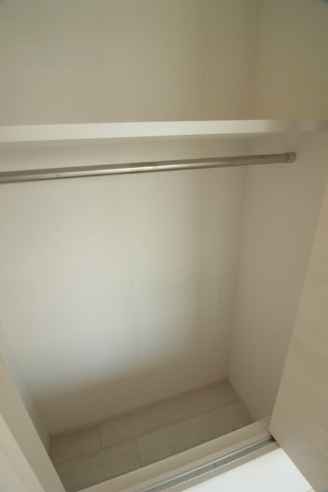 物件内観写真15　(収納)