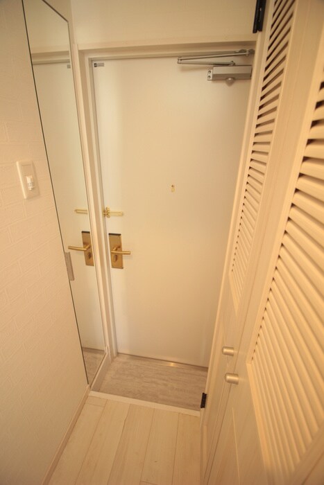 物件内観写真20　(玄関)