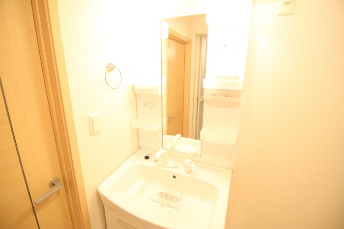 物件内観写真11　(洗面)