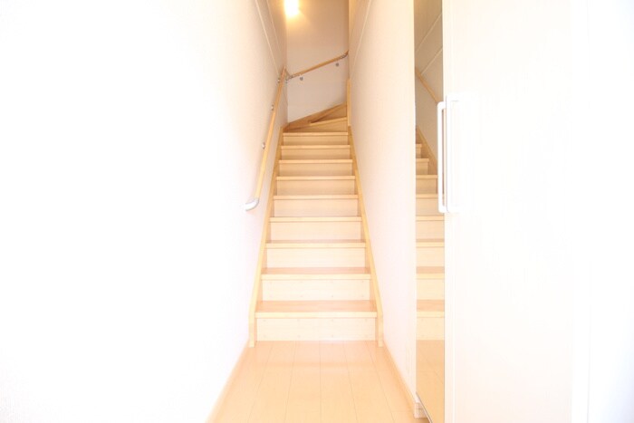 物件内観写真17　(廊下)