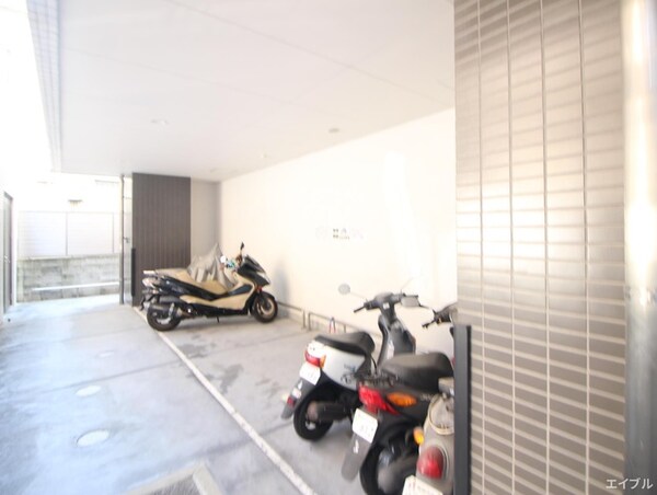 バイク置き場
