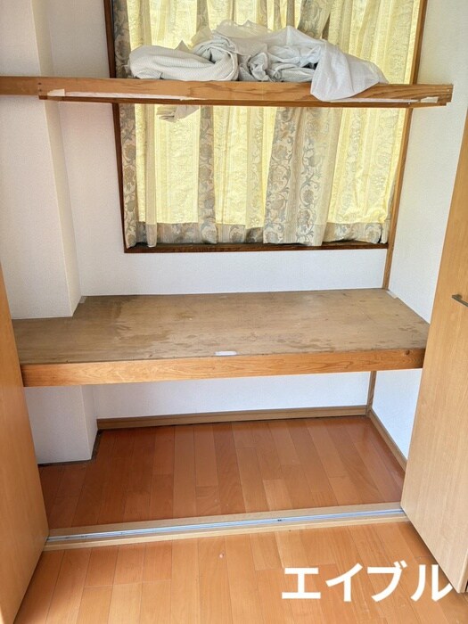 物件内観写真12　(収納)