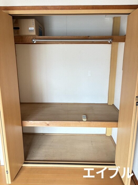 物件内観写真12　(収納)