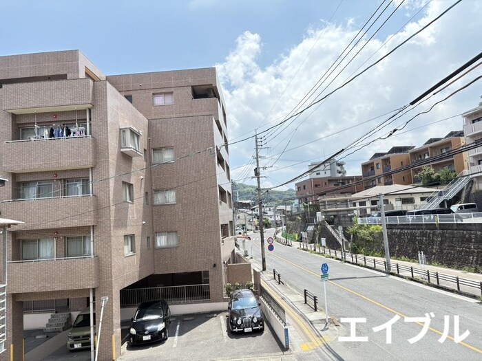 物件内観写真14　(室内からの展望)