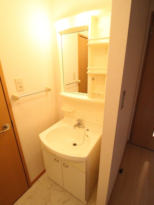 物件内観写真11　(洗面)