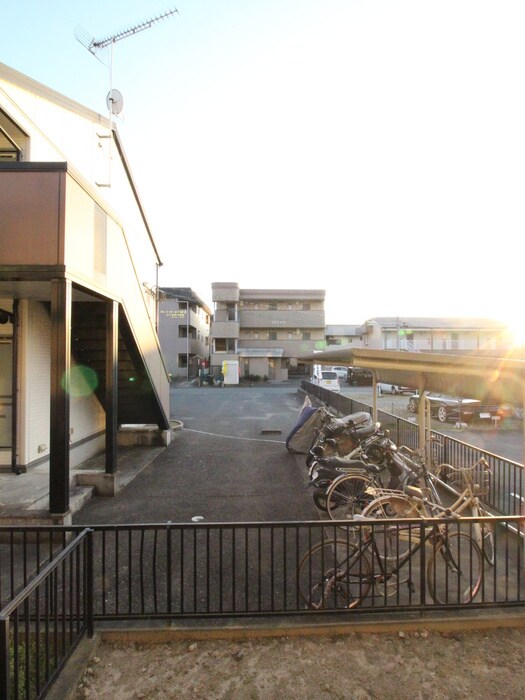 物件内観写真14　(室内からの展望)