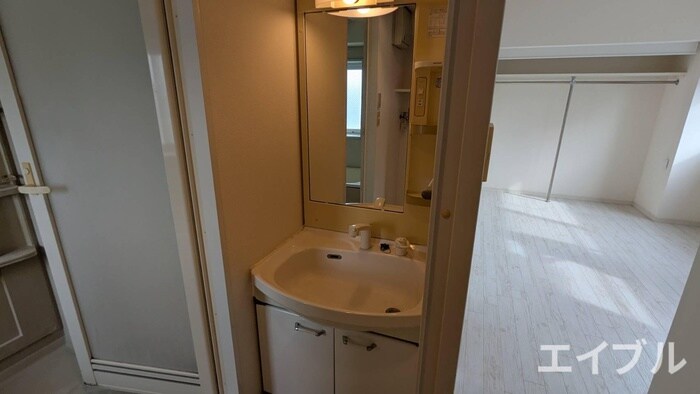 物件内観写真11　(洗面)