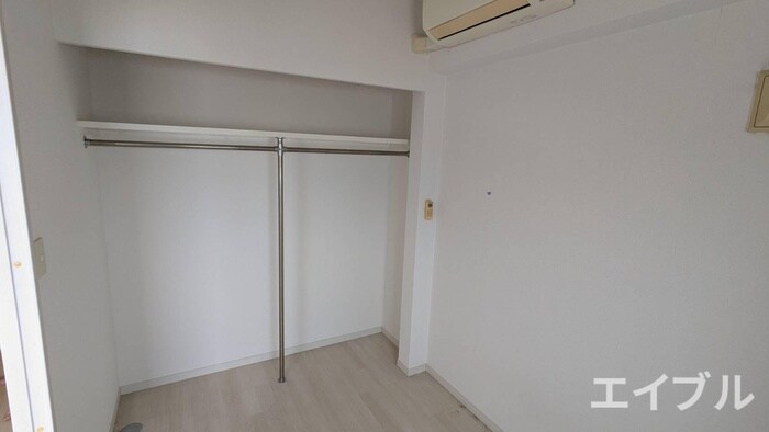 物件内観写真12　(収納)