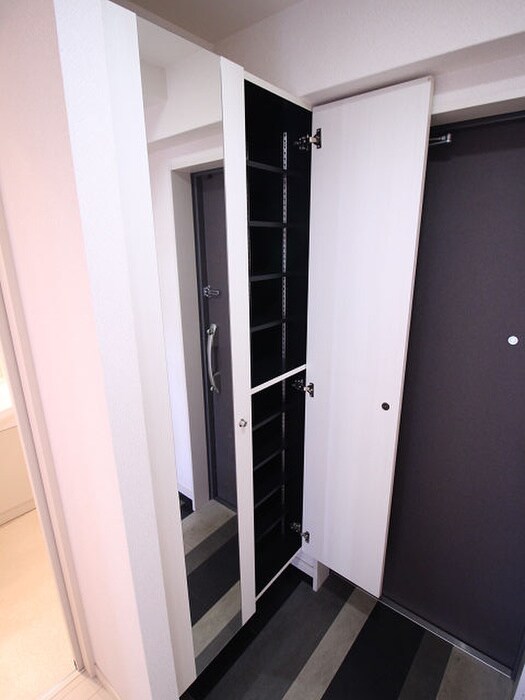 物件内観写真17　(靴箱)