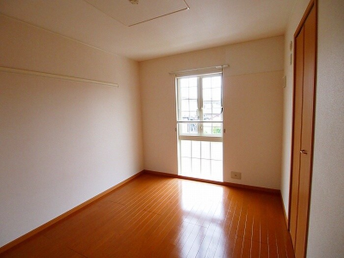 物件内観写真10　(内観写真)