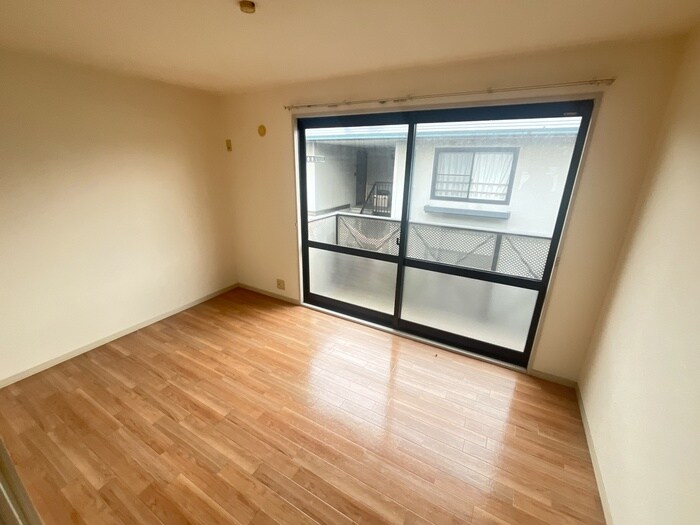 物件内観写真6　(居室)