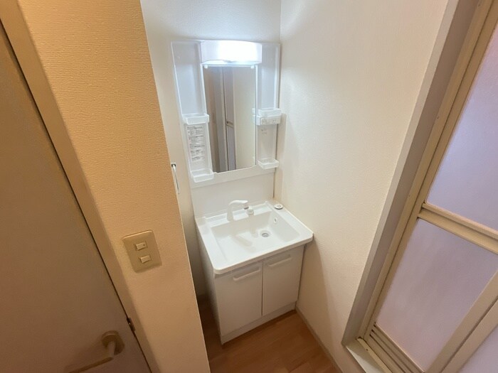 物件内観写真11　(洗面)