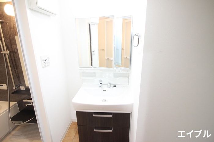 物件内観写真11　(洗面)