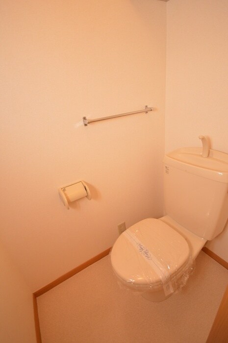 物件内観写真9　(トイレ)