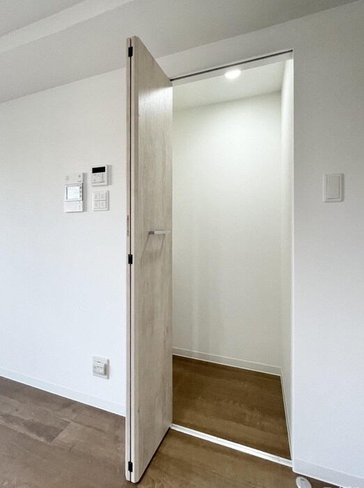 物件内観写真16　(収納)