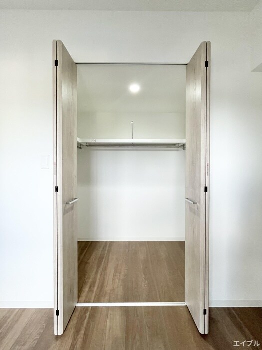 物件内観写真18　(収納)