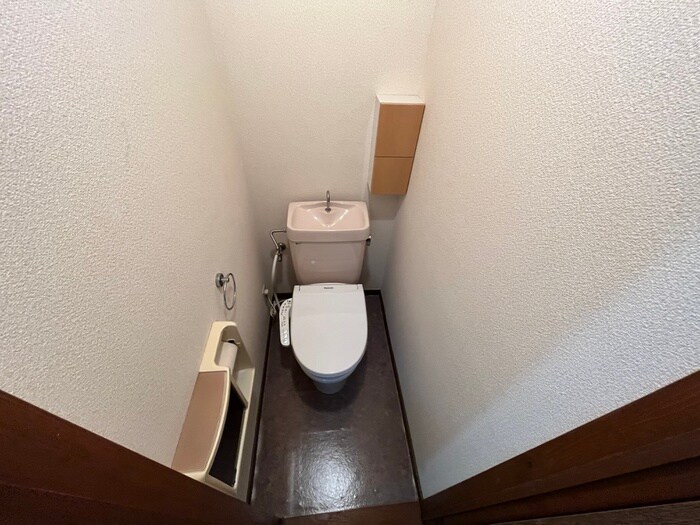 物件内観写真8　(トイレ)