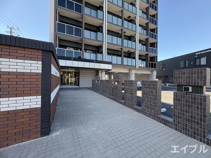 物件外観写真4　(エントランス部分)