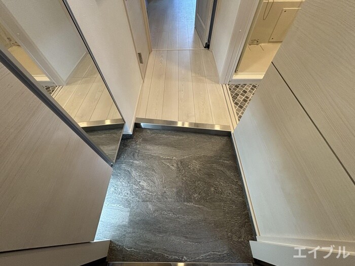 物件内観写真17　(玄関)