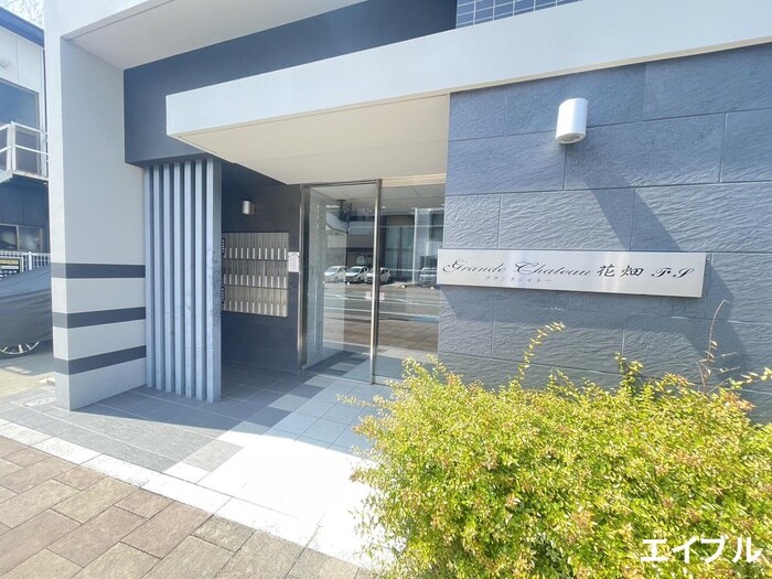 物件外観写真4　(エントランス部分)