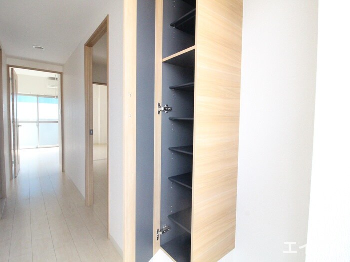 物件内観写真15　(靴箱)