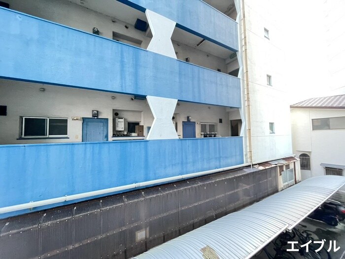 物件内観写真18　(室内からの展望)