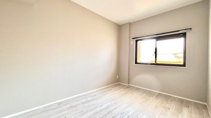 物件内観写真9　(居室)