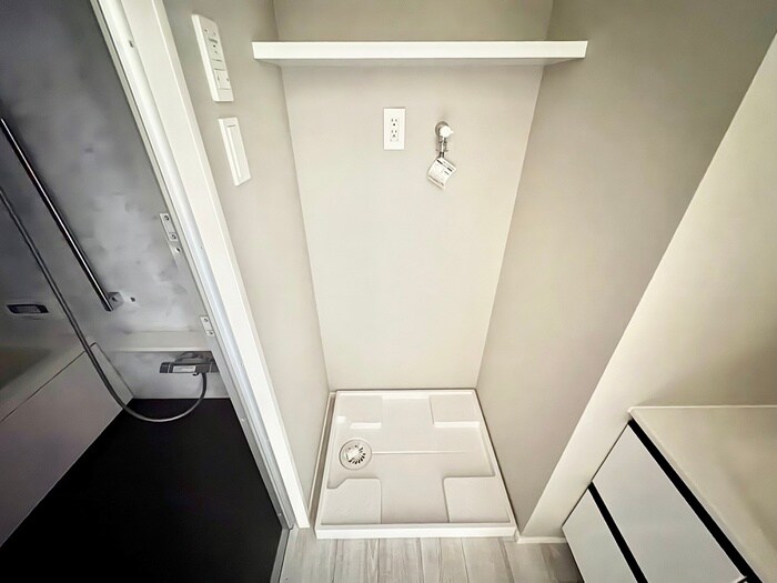 物件内観写真11　(洗濯機置場)