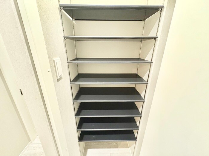 物件内観写真12　(靴箱)
