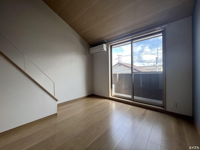 物件内観写真9　(居室)