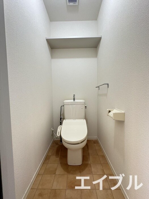 物件内観写真8　(トイレ)