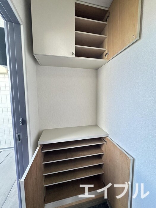 物件内観写真12　(靴箱)