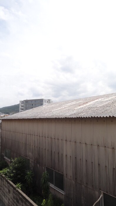 物件内観写真14　(室内からの展望)