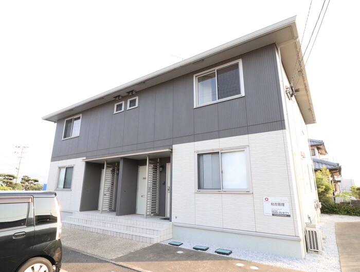 物件外観写真1　(外観写真)