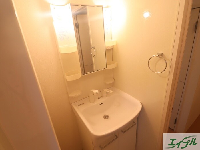 物件内観写真10　(収納)