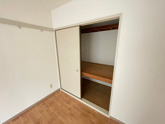 物件内観写真7　(収納)