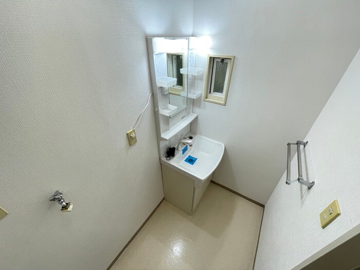 物件内観写真10　(洗面)